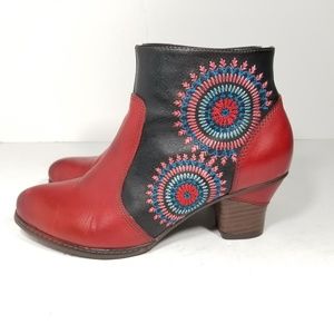 L'Artiste by Spring Step Remarkable Red Boots 39